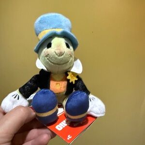 Authentic Walt Disney World Pinocchio  Jiminy Cricket shoulder pal Plush NWT
